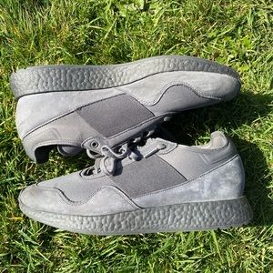 Adidas Boost- Daniel Arsham-Present Edition